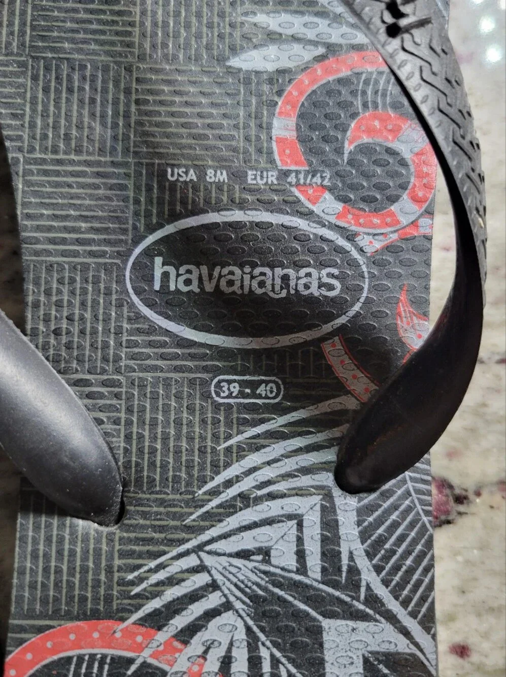 HAVAIANAS Flip-Flop US 8 Black & Red Scroll And Palm Leaves